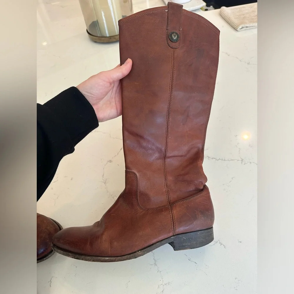 Frye Melissa Button Riding Boot - Size 8 - Picture 4 of 9